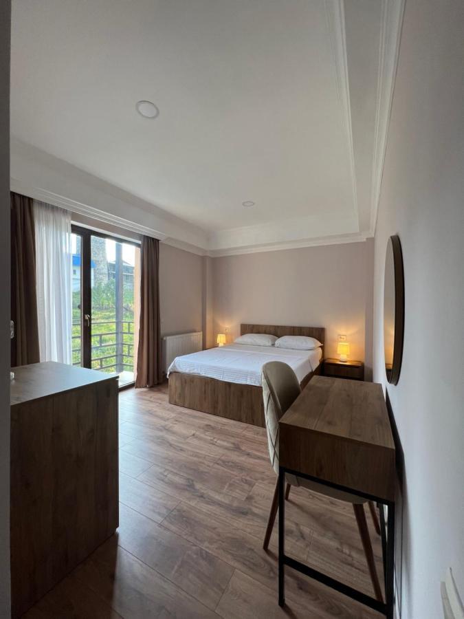 Lileo Inn Hotel Mestia Eksteriør bilde
