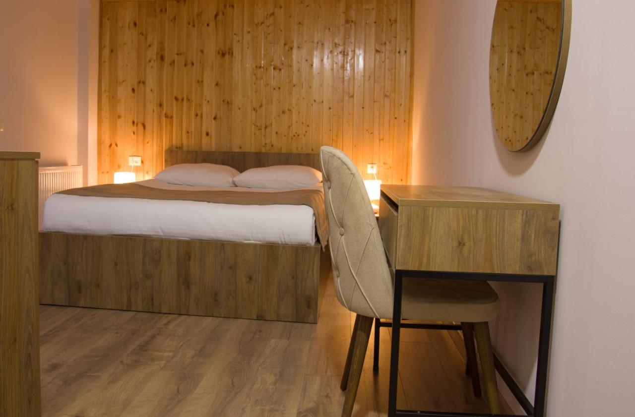 Lileo Inn Hotel Mestia Eksteriør bilde