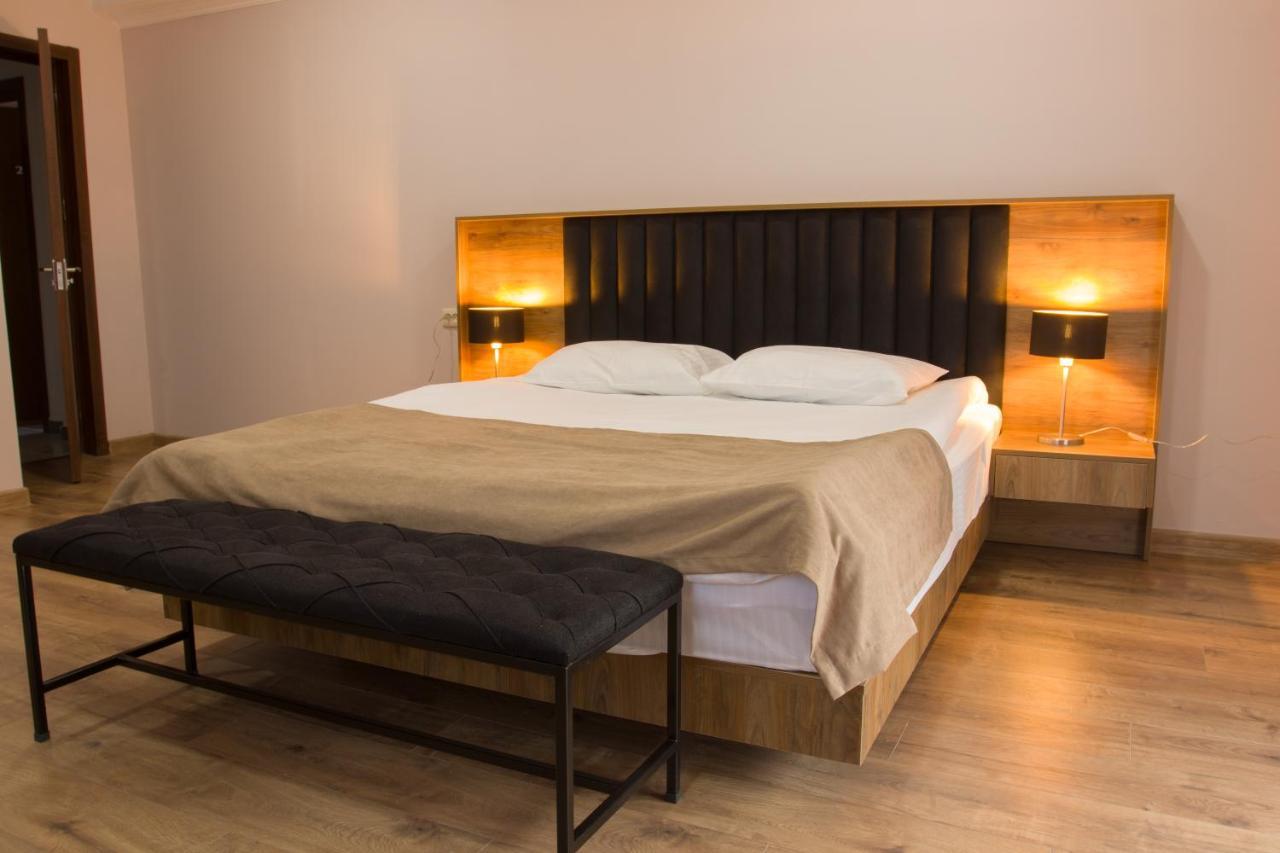 Lileo Inn Hotel Mestia Eksteriør bilde