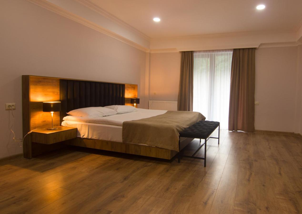 Lileo Inn Hotel Mestia Eksteriør bilde
